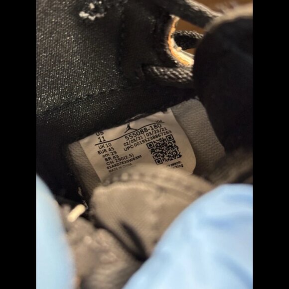 RARE‎ 🚀 Size 11 - Jordan 1 Retro High Electro Orange White Leather 555088-180 - Picture 9 of 11